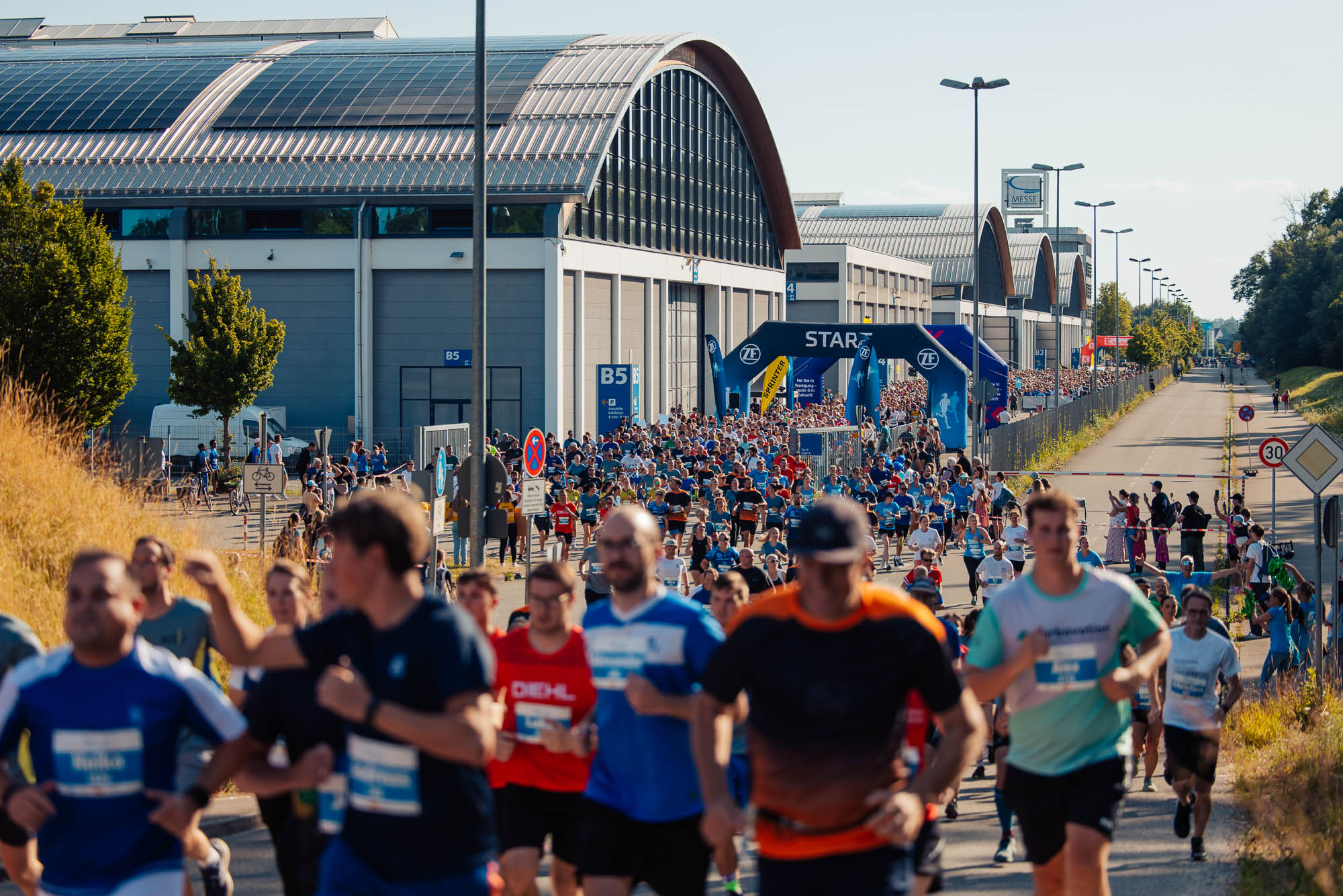 JO1_9971-10-07-2025-Firmenlauf©Julius Osner